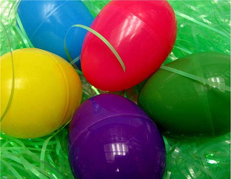 Plastic Color Eggs